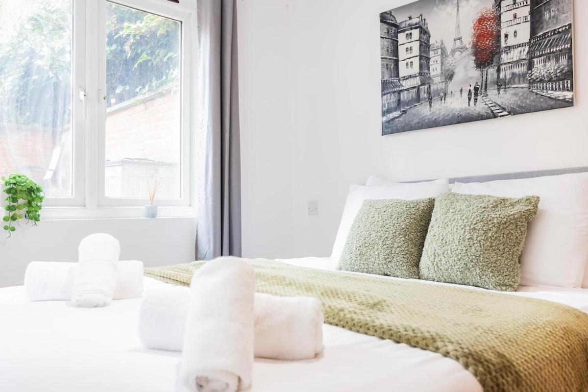 Apartment Charming 1br Garden Flat 3 Min To Earls Court Station London